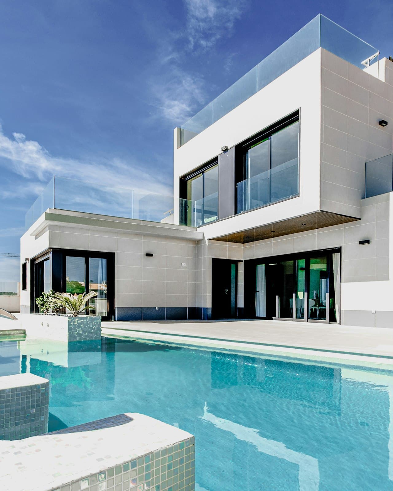 744 Stone Canyon Rd, Bel Air